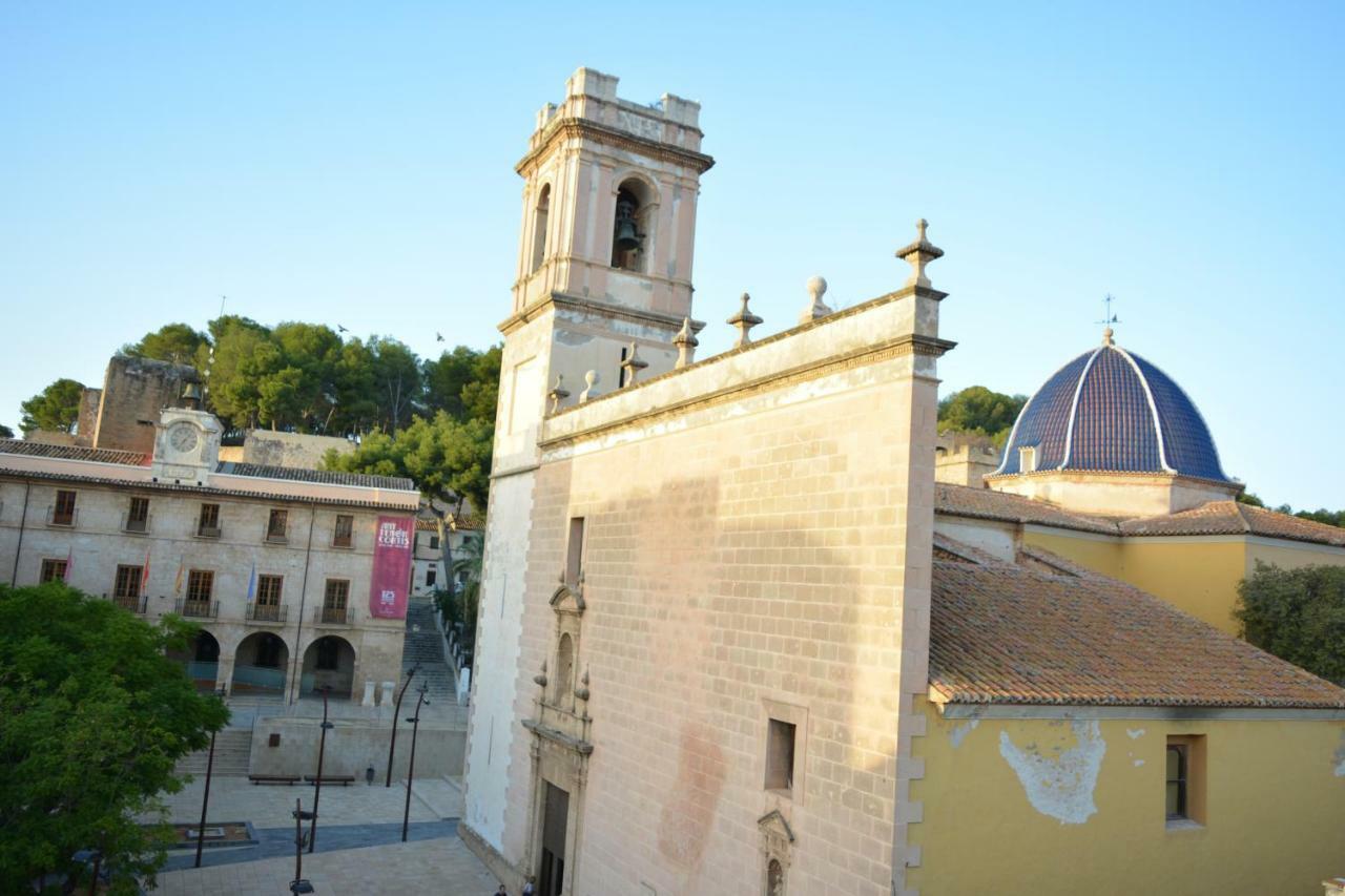 Estudios Ramon Llull Dénia Esterno foto